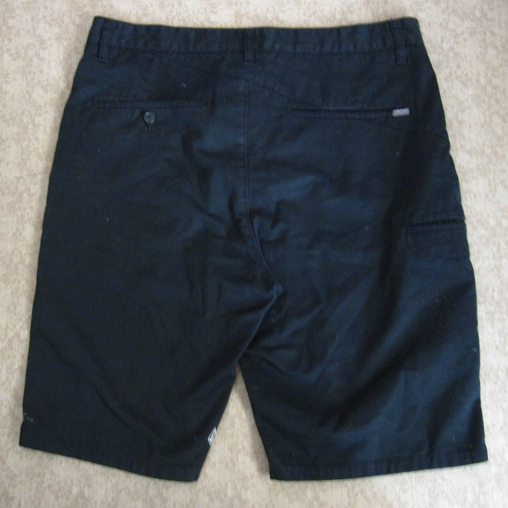 Volcom Shorts - Picture 2 of 4